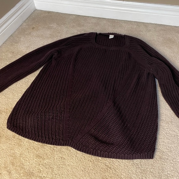 Burgundy Sweater - Large - Picture 1 of 4